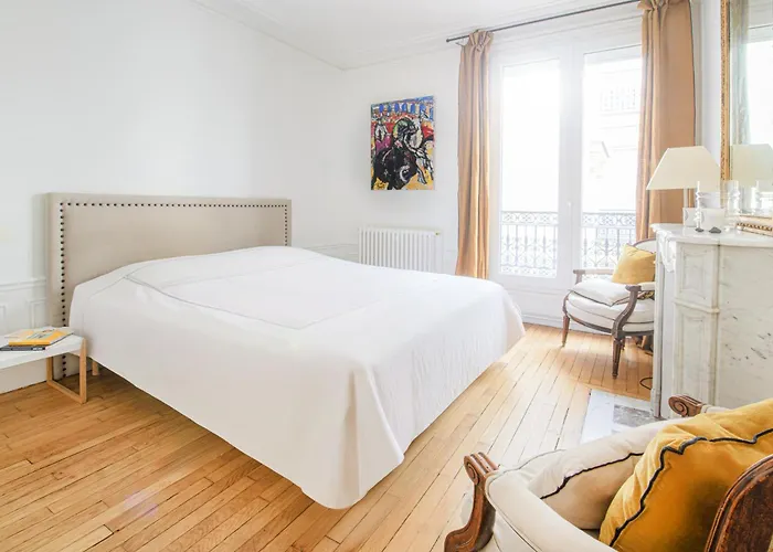 Appartement D\'Une Chambre Pres De Montmartre