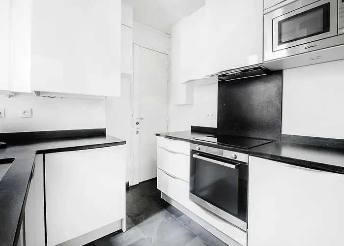 Appartement D\'Une Chambre Pres De Montmartre